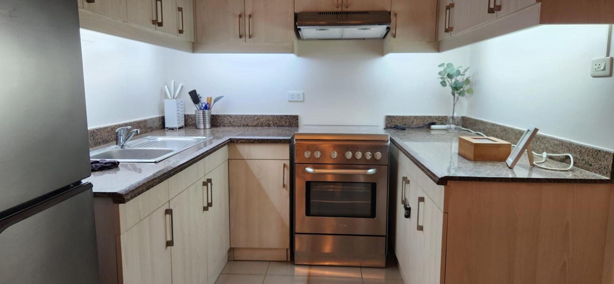 Casa Antonio At Fairway Terraces Family Penthouse 2Br Wi-Fi Nr Golf, Airport, Fort Bgc 마닐라 외부 사진