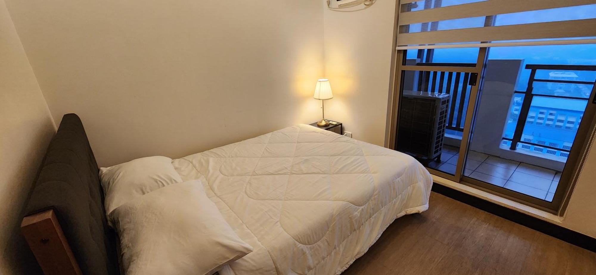 Casa Antonio At Fairway Terraces Family Penthouse 2Br Wi-Fi Nr Golf, Airport, Fort Bgc 마닐라 외부 사진