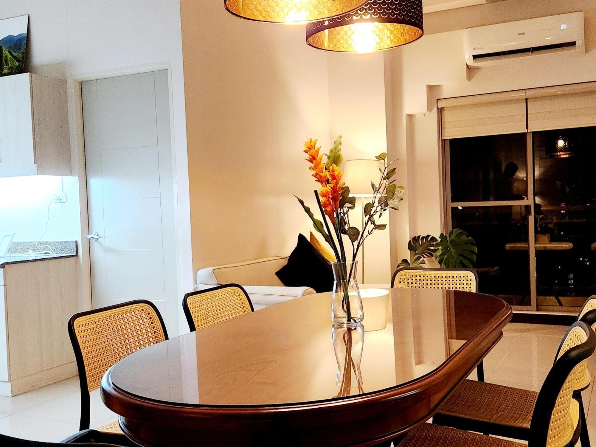 Casa Antonio At Fairway Terraces Family Penthouse 2Br Wi-Fi Nr Golf, Airport, Fort Bgc 마닐라 외부 사진
